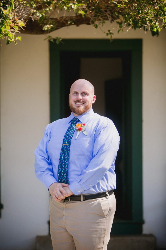 How to Pin a Boutonniere in 6 Simple Steps