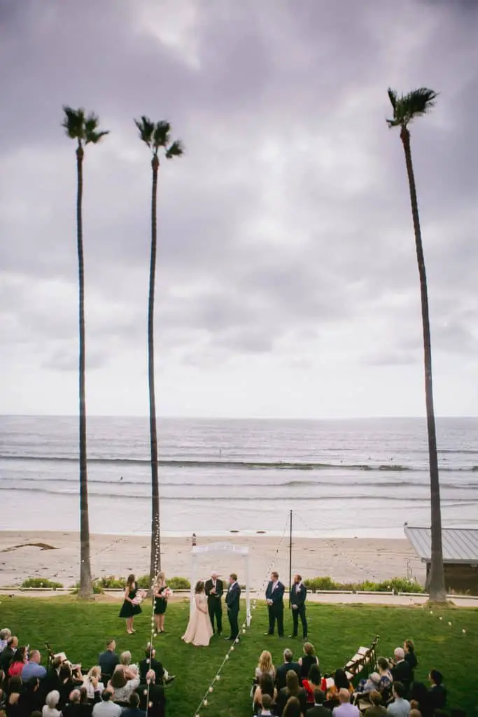 Wedding ceremony at Scripps Forum in La Jolla on a cloudy day